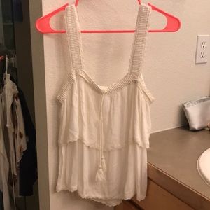 Vanilla star cream flowy tank M